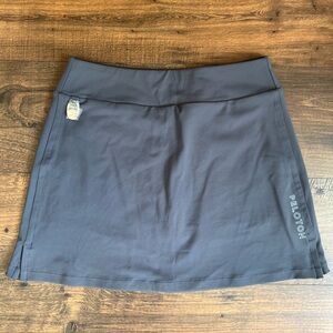 Peloton Navy Golf Skirt, size small